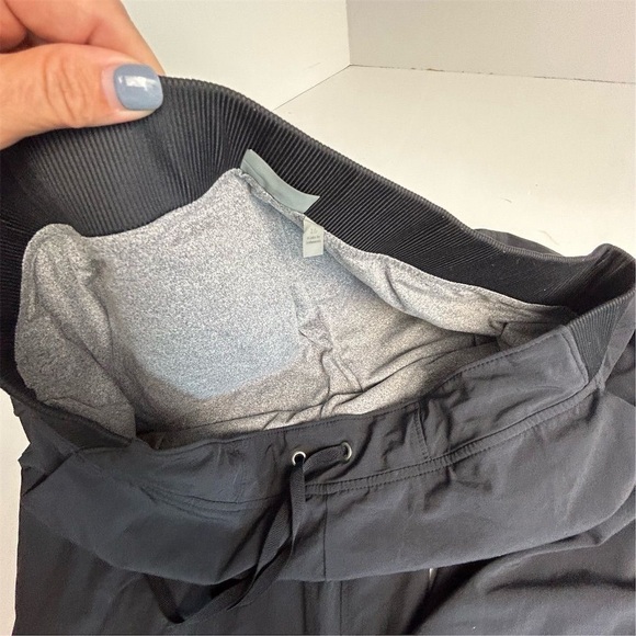 Athleta Women's Black Joggers Size 16 High-Waisted fully Lined Pants - Picture 12 of 16